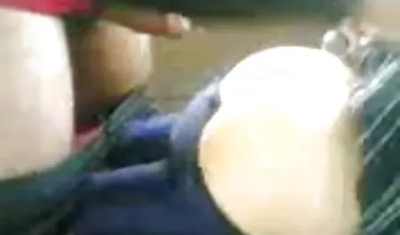 Прес-імпорт студенти в сауні порно ૦ струнка і сексуальна поза