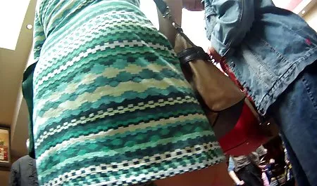 Мама, радуючи її фото порно студентів киска з іграшками