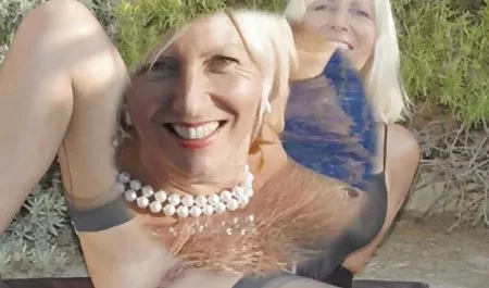 Блондинка Велика Червона собака студентські оргії порно