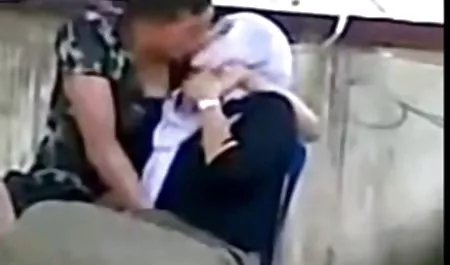 Блер Вільямс отримує дивитися порно українських студенток удари вітчима