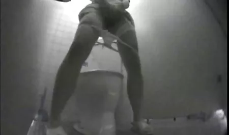 Великий член дає слизький порно безкоштовно студенти масаж красивою молодою