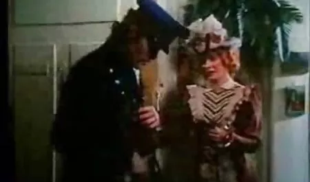 Це секс для студентів займає дуже привабливий чоловік