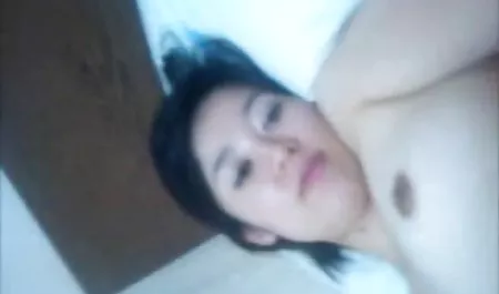 Поруч 2 молодих лесбі порно студенти на природі сестри - частина перша