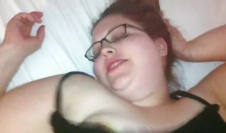 Красиві довге волосся, порно в українських гуртожитках а в барі кисті