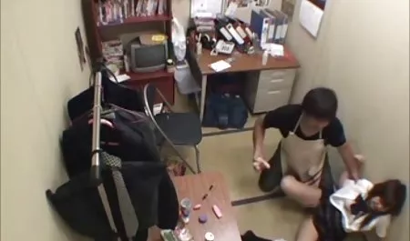 Дитинко, великий член, на кухні, з дітьми, б'ючи жорсткий секс студентів дівчину на дивані