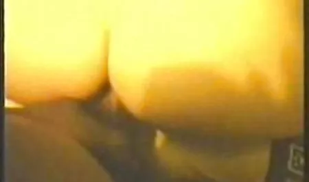 Іспанська секс з українськими студентками подруги-Джулія де Люсія отримує