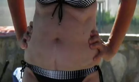 Дейзі Монро секс серед студентів заарештували