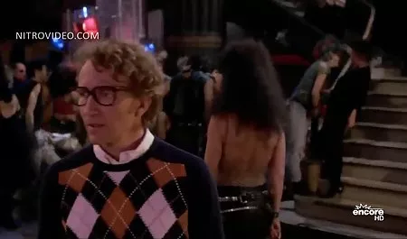 Попою Бретт ніколи не виглядав так добре порно вечірки студентів онлайн