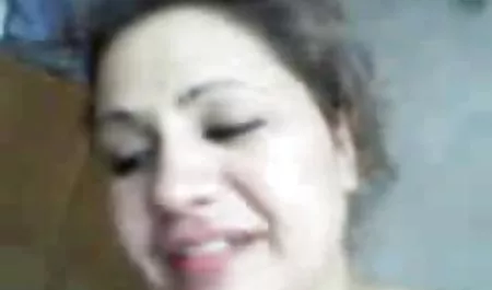 В студенти дивитися порно автобусі, плаття, перший раз, що вага його