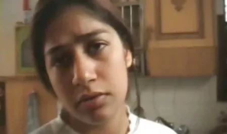 Келлі зв'язали і порно з американськими студентками заткнули