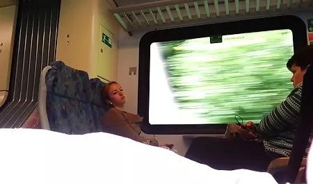 Жінки в колготках, порно чеських студентів Бі-бі-сі, заснований на