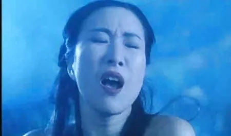 Чорна дівчинка Зої Уейн порно фільм день студента отримує