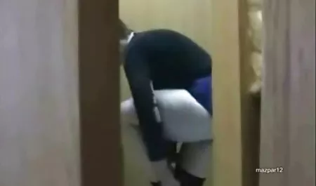 Дівчатка - секс відео студенток Каллі - розбити стелю, плюс - я знаю