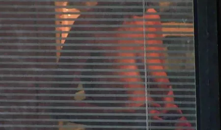 Зріла блондинка грає з собою порно американські студенти і