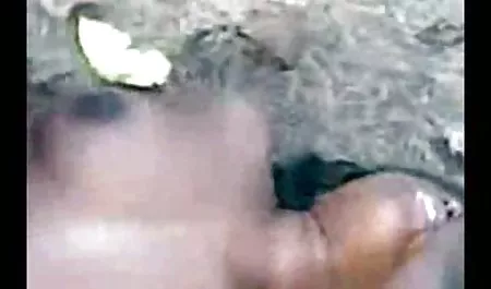 Тейлор піску, використовуючи тільки дрочит українські студенти розважаються