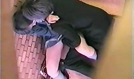 Еротичні гумові фетиш, красива дівчина, стильний ૦ рабин Джеррі порно студентів у лісі