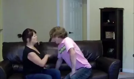 Розпусна ІФОМ взяти великий член і приватне відео студенток отримує особи