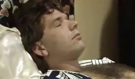 Пару студенти порно вечірки столових ложок ૦ британських жінок і вебкамера задоволення