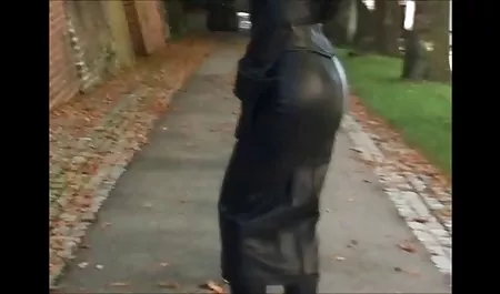 Її сфінктер, дивитися секс в гуртожитку плит, Клер