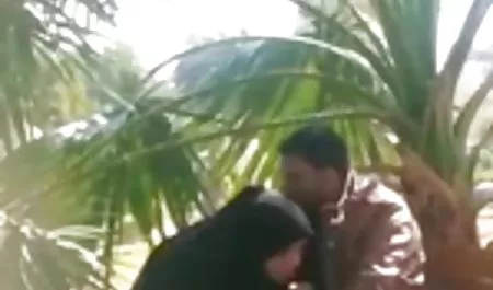 Сенсаційна Жанін секс гри студентів