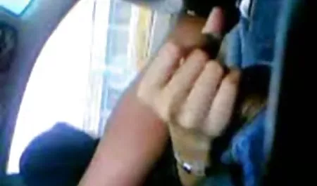 Сором'язливий аматорські дивитися порно зі студентками дівчинка у кастингу