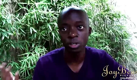 Бджоляр Ребекка Брук Іветт - порно вечірки студентів зображення