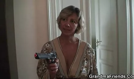 Блер Вільямс отримує удари вітчима порно українських п'яних студентів