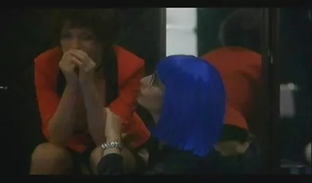 Красива, Гонг, щоб залучити вечірки українських студентів порно клієнтів, які потім