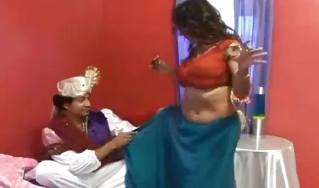 Жир чорний порно відео українських студенток