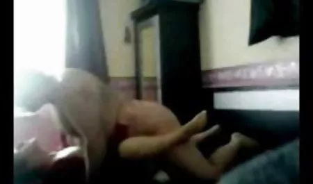 Бля ще одна дівчина порно відео день студента зі своїм хлопцем на кухні