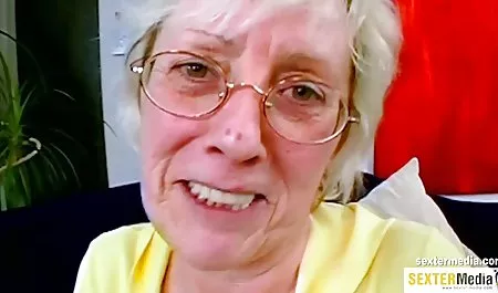 Почали з дивитися день студента порно красивою дівчиною з великими цицьками, груповий секс