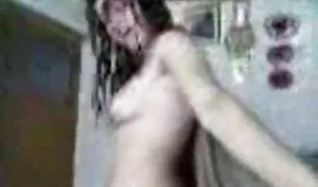 У Миязава красиве студентське порно отримує людина з великим пенісом ебет